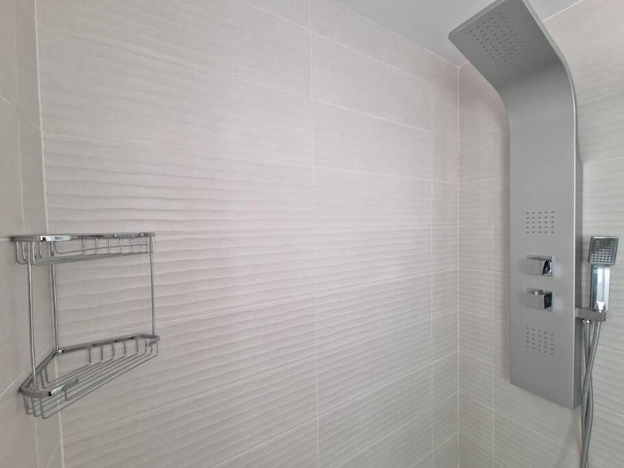 Moderno Apartamento Sevilla Zona Nervion. Wifi/Ac ภายนอก รูปภาพ