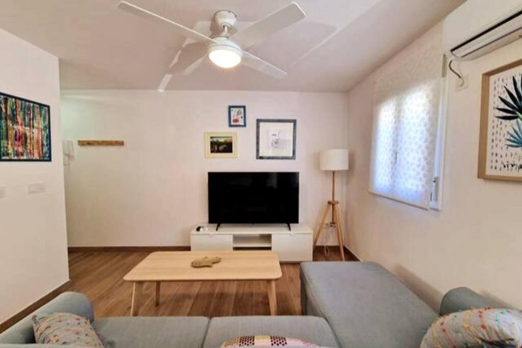 Moderno Apartamento Sevilla Zona Nervion. Wifi/Ac ภายนอก รูปภาพ