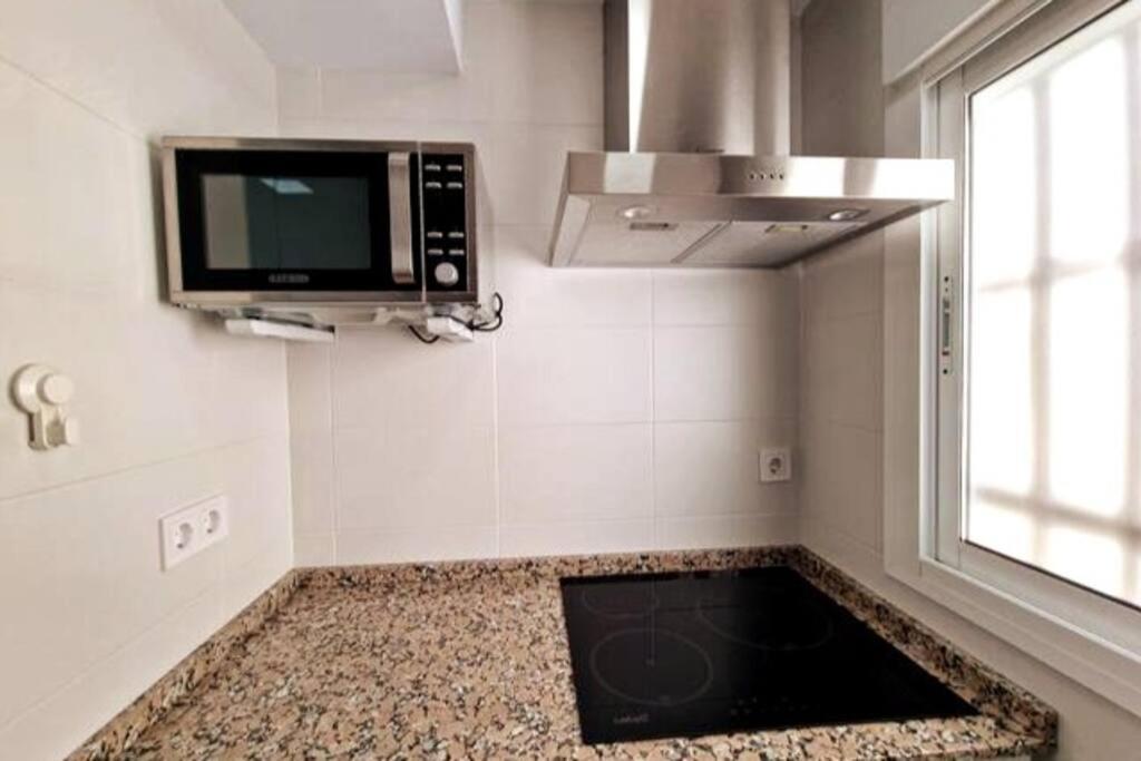 Moderno Apartamento Sevilla Zona Nervion. Wifi/Ac ภายนอก รูปภาพ